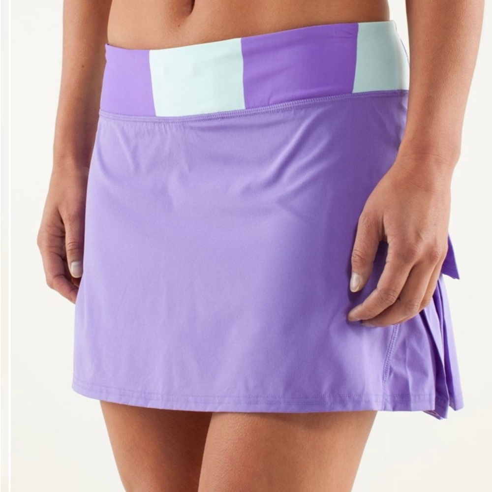 Lululemon athletica size 6 run pace setter skirt .